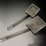 Stainless steel tea strainers for fine brewing and filtration, ideal for tea cafes and restaurants. Durable, easy to clean, perfect for professional and home use.