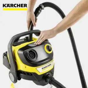 Karcher industrial vacuum cleaner for commercial cleaning, high performance and versatile equipment used in hygiene and sanitation services.