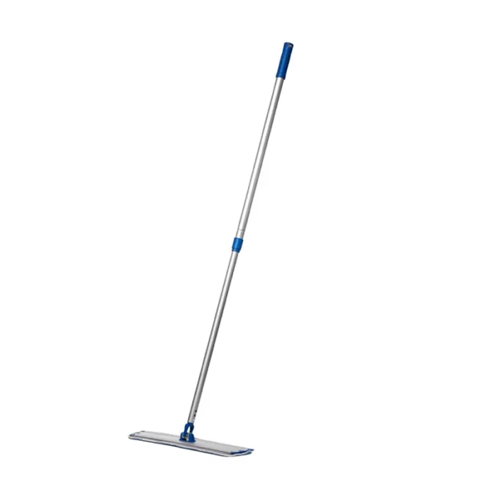 Microfiber flat mop for commercial and industrial cleaning, ideal for hygiene and disinfecting surfaces in professional environments.