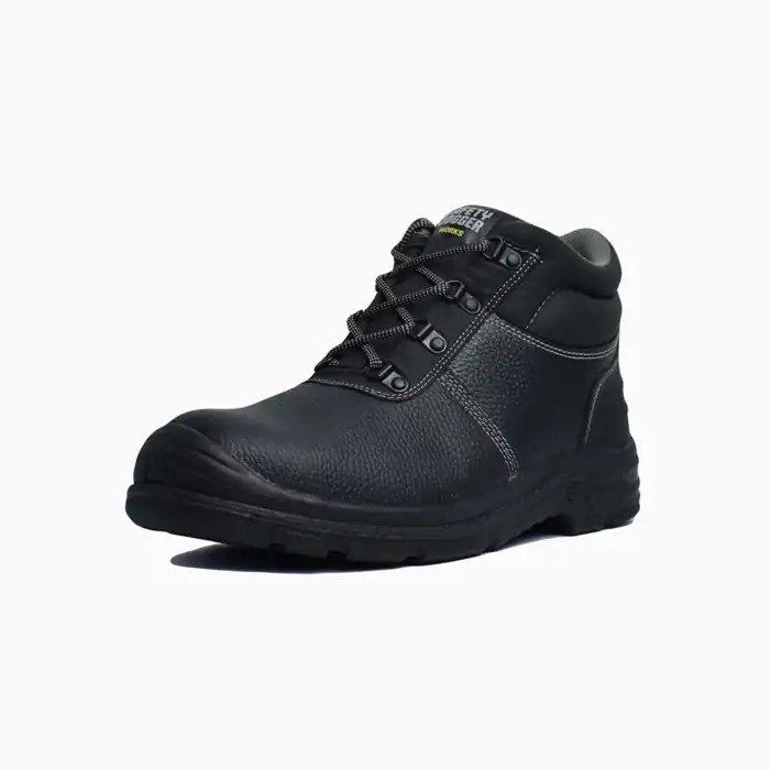 High-quality black safety work boot with reinforced toe cap, durable leather upper, slip-resistant sole, and ankle support, ideal for industrial and construction environments.