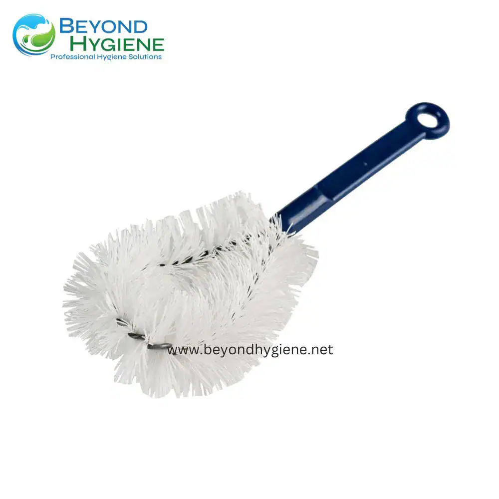 UTILITY BRUSH (#889) (2) Microfiber cleaning brush with a long handle for industrial and commercial hygiene cleaning applications. Suitable for cleaning hard-to-reach areas in professional sanitation environments.