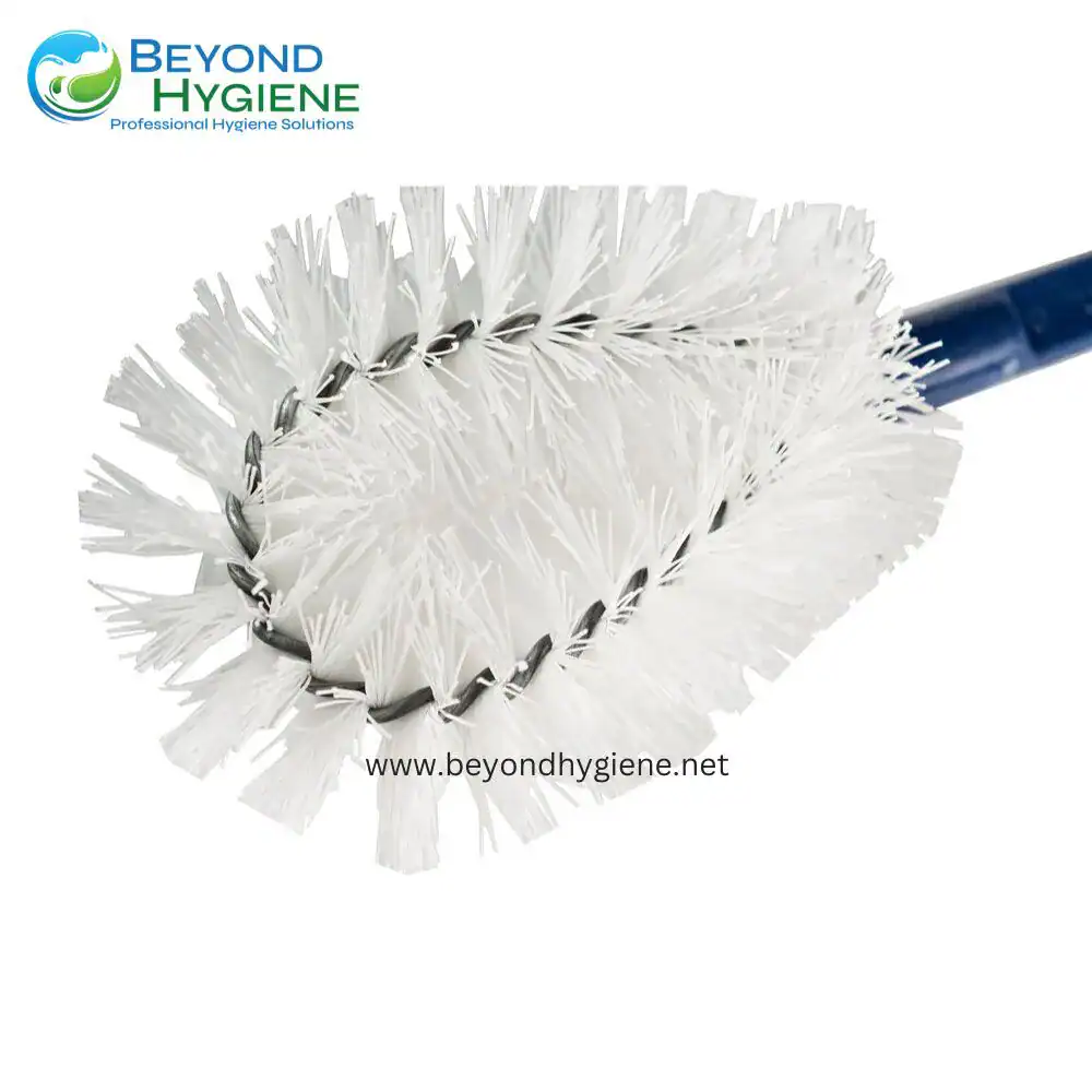 UTILITY BRUSH (#889) (4) White cleaning brush with plastic bristles for hygiene and sanitation tasks, designed for effective cleaning of surfaces, dishes, and hygiene equipment in professional environments.