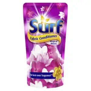 Vibrant purple Surf fabric conditioner pouch with floral design and Sun Bloom technology, highlighting fresh fragrances and fabric softness.