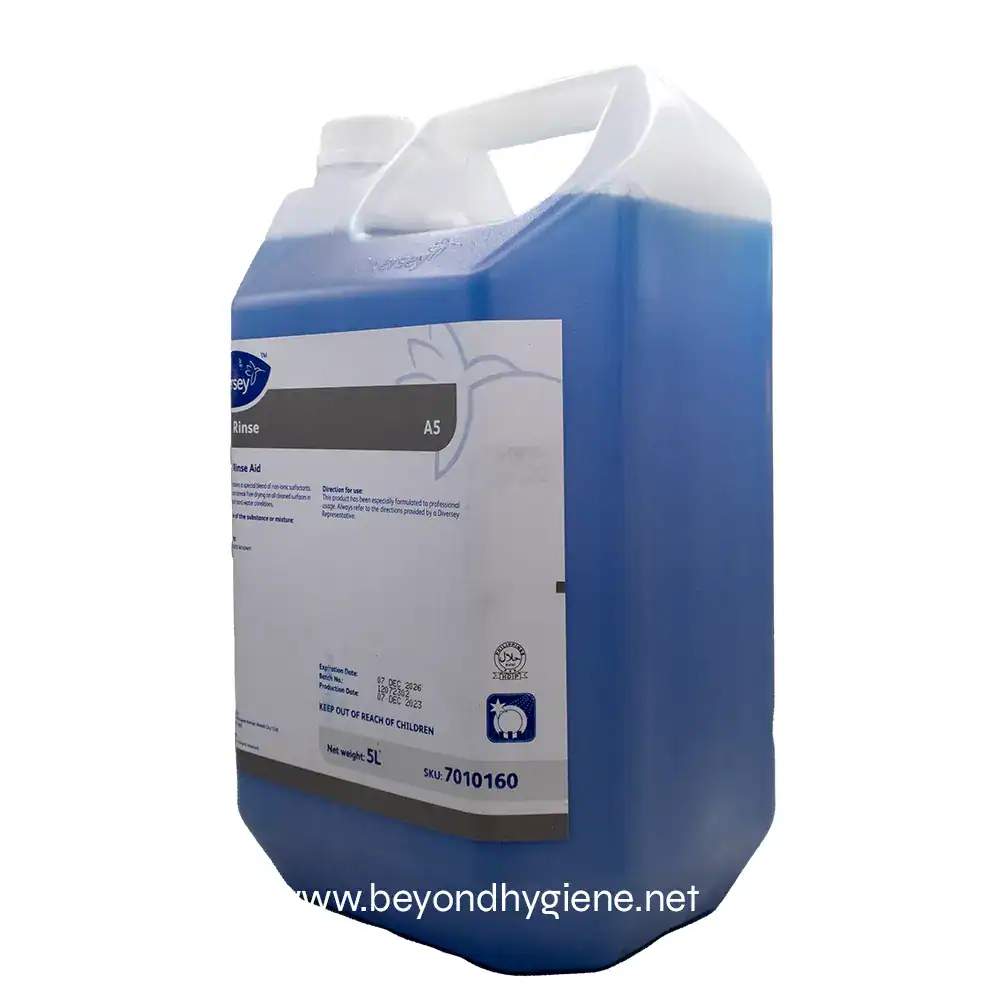 2 Blue disinfectant rinse container for professional hygiene use, 5L capacity, suitable for commercial cleaning, with label showing brand and product details.