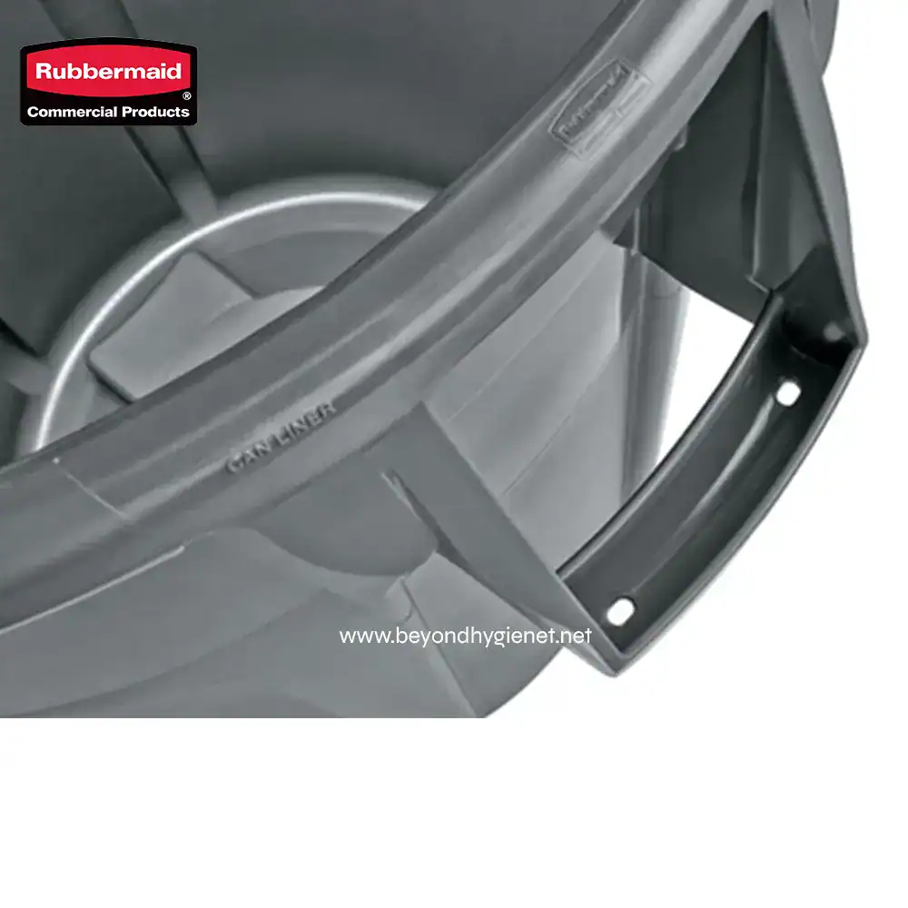 5 Black rubber door seal for commercial appliances, ensuring hygiene and durability.