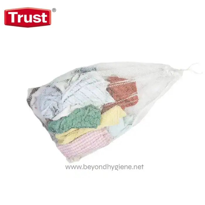 Clothes packed in a white mesh laundry bag for laundry hygiene, hygiene and garment storage.