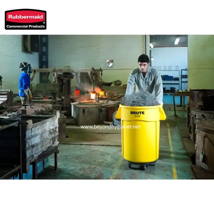 Rubbermaid industrial yellow cleaning cart with trash, industrial workshop, manufacturing facility, industrial cleaning equipment, beyondhygienenet.net.