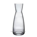 Clear glass carafe for beverage service, modern and elegant design, suitable for hotels, restaurants, and hospitality venues. Perfect for water, juice, or other drinks in hospitality settings.