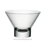 Clear glass bowl with modern design, ideal for hygiene and food presentation. Perfect for restaurants, cafes, and food service environments. Enhance hygiene standards with stylish, durable glassware.