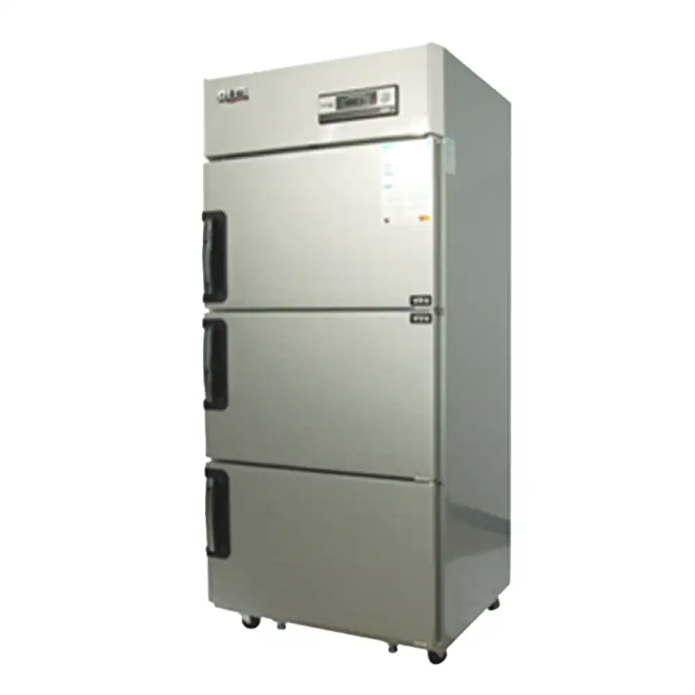 3 Door Combi UNIQUE UDS-30VRFAR Heavy-duty commercial refrigerator for food storage, featuring multiple doors and temperature control, ideal for restaurants and industrial kitchens.