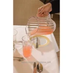 Cambro P320CW 32 oz Capacity, Camwear Clear Polycarbonate Pitcher