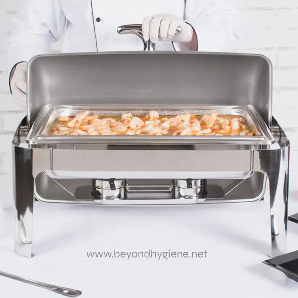 Hot food catering buffet stainless steel chafing dish for professional food service.