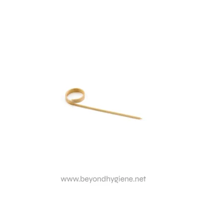 Disposable toothpick for hygiene and cleanliness, ideal for personal care, restaurants, and foodservice establishments.