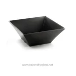 Black square ceramic bowl for food presentation or kitchen decor, modern and sleek design. Perfect for Asian cuisine, stylish servingware, or decorative purposes, showcasing hygiene and quality standards.
