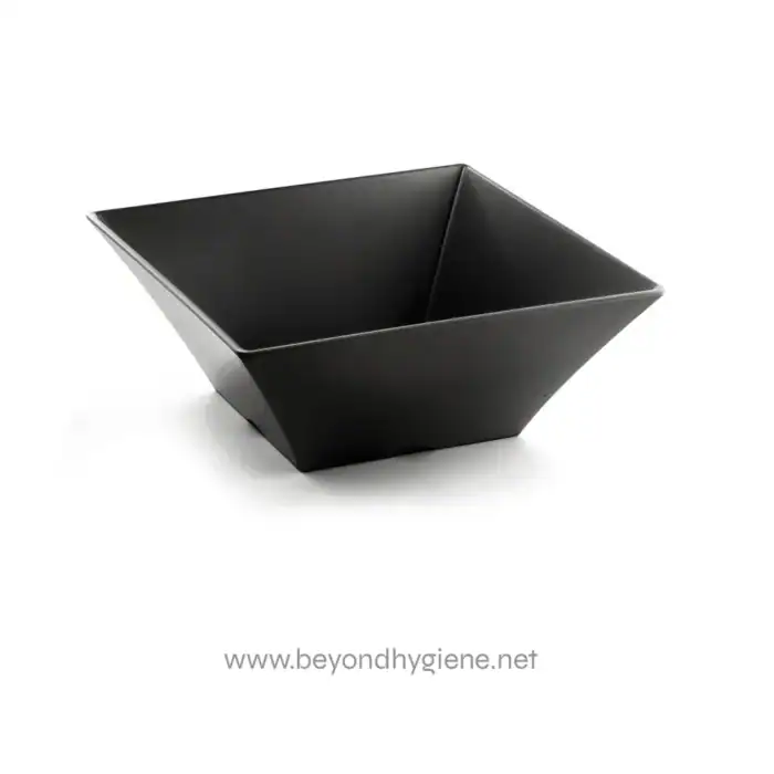 Black square ceramic bowl for food presentation or kitchen decor, modern and sleek design. Perfect for Asian cuisine, stylish servingware, or decorative purposes, showcasing hygiene and quality standards.