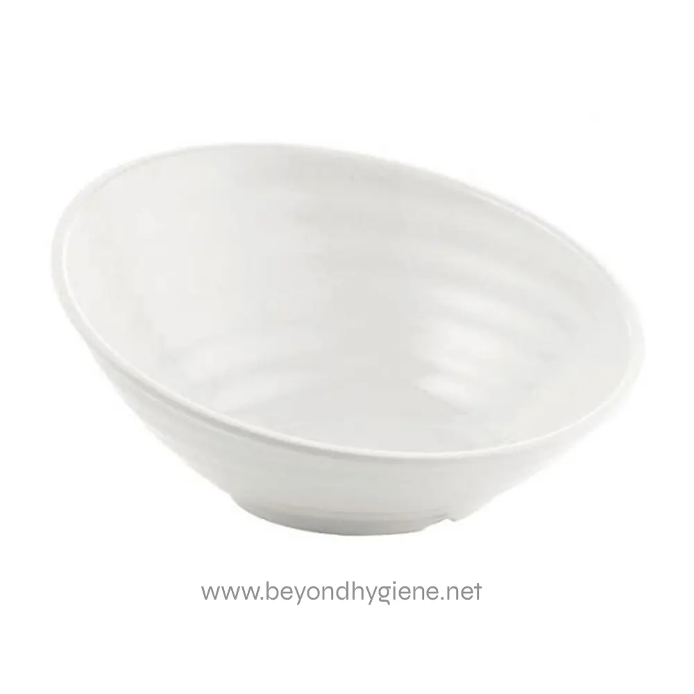 1 Disposable white ceramic bowl for food presentation and hygiene.