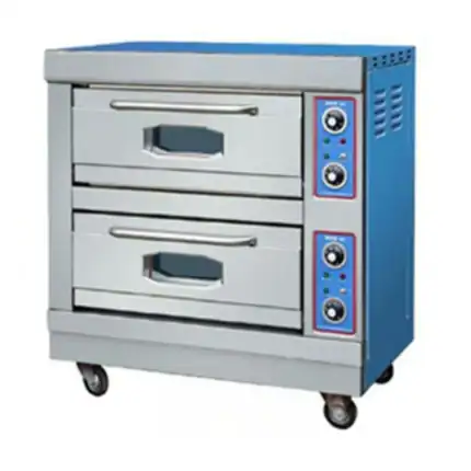 Commercial bakery oven for professional baking and food production, designed for efficient heat distribution and easy operation. Perfect for bakery, restaurant, and catering services.