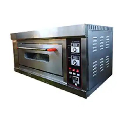 Commercial bakery oven for professional baking and cooking, stainless steel, digital controls, suitable for bakery and food industry applications.