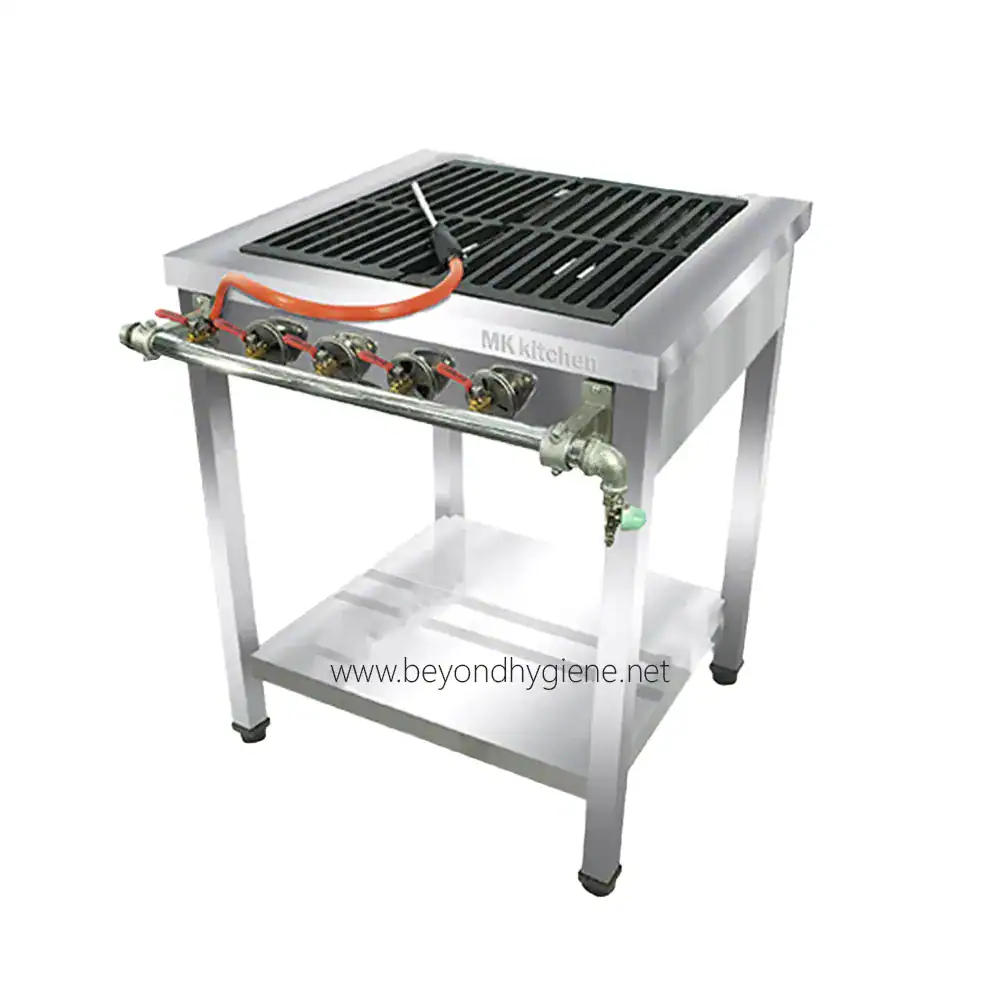 FAB Sizzling Burner_60 Gas-powered commercial griddle stove with multi-burner system, stainless steel construction, and adjustable gas knobs for professional kitchen use.