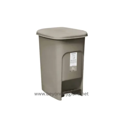 Recycling trash bin for waste disposal in public and commercial spaces, durable and hygienic waste management solution.